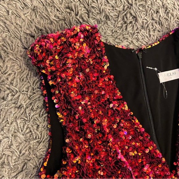 Helsi NEW Jodi Plunging Sequin Mini Dress In Merlot Size M - Picture 8 of 16